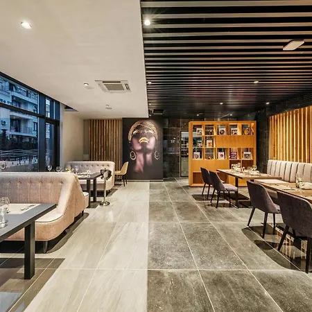 Voya Hotell