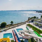 Voya Hotel