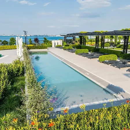Hotel Voya 5*